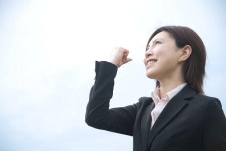 事業(yè)與家庭做選擇的未婚白領